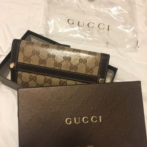 Gucci wallet